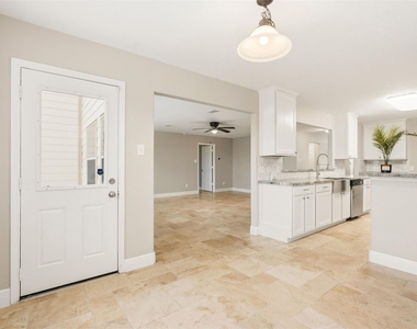 22418 Bridgestone Ridge Drive - Photo Thumbnail 9