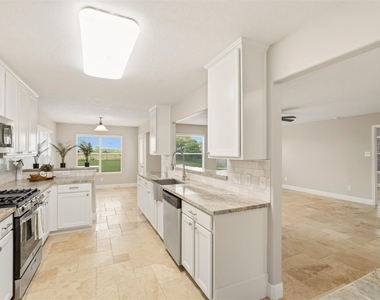 22418 Bridgestone Ridge Drive - Photo Thumbnail 12