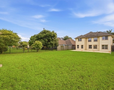 22418 Bridgestone Ridge Drive - Photo Thumbnail 29