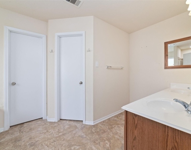 3307 Upland Spring Trace - Photo Thumbnail 10