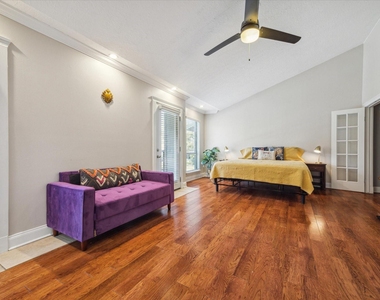 2107 Morgan Street - Photo Thumbnail 8