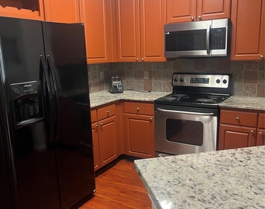 1711 Old Spanish Trail - Photo Thumbnail 11