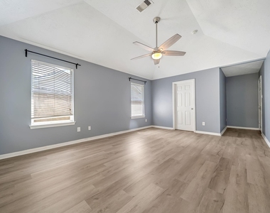 16393 Ryan Guinn Way - Photo Thumbnail 20