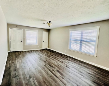 5124 Beech Street - Photo Thumbnail 7