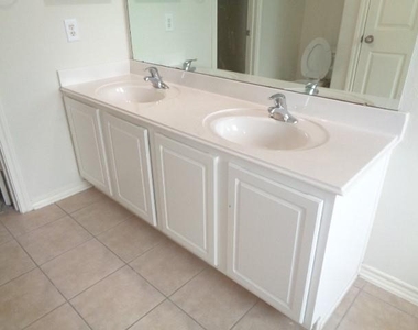 17111 Oakwood Chase Drive - Photo Thumbnail 23