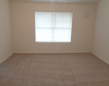 17111 Oakwood Chase Drive - Photo Thumbnail 19