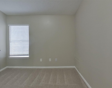 3234 Kelling Street - Photo Thumbnail 9