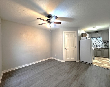 1813 Hatwell Street - Photo Thumbnail 19