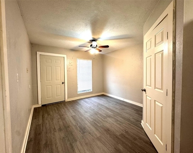 1813 Hatwell Street - Photo Thumbnail 21