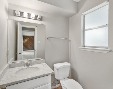 10814 Sugar Hill Drive - Photo Thumbnail 8