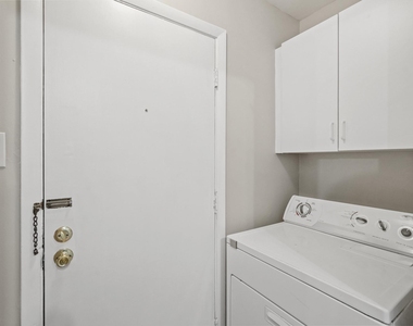 10814 Sugar Hill Drive - Photo Thumbnail 9