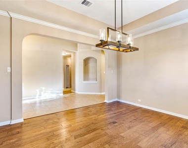 9430 Amethyst Arbor Lane - Photo Thumbnail 4