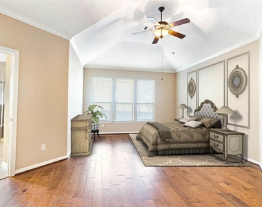 9430 Amethyst Arbor Lane - Photo Thumbnail 11