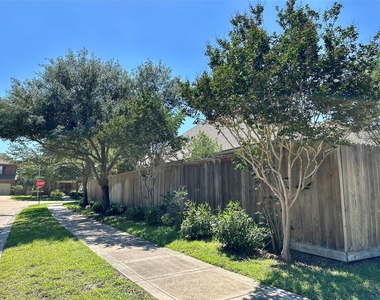 9430 Amethyst Arbor Lane - Photo Thumbnail 29