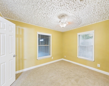 1213 W Sidnor Street - Photo Thumbnail 15