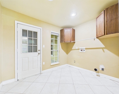 1213 W Sidnor Street - Photo Thumbnail 36