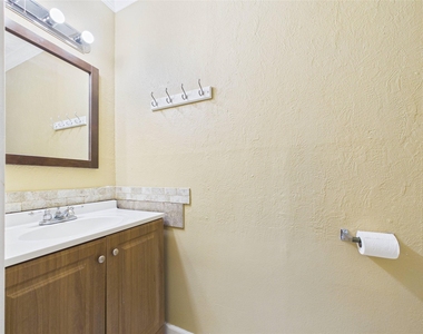 1213 W Sidnor Street - Photo Thumbnail 17