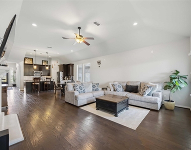 13410 Ravens Park Lane - Photo Thumbnail 10