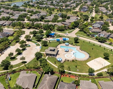 13410 Ravens Park Lane - Photo Thumbnail 24