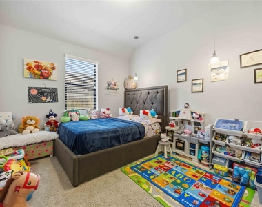 13410 Ravens Park Lane - Photo Thumbnail 15