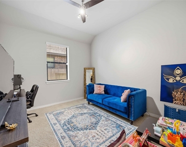 13410 Ravens Park Lane - Photo Thumbnail 12