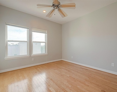 2721 Austin Street - Photo Thumbnail 34