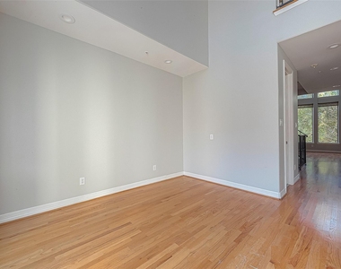 2721 Austin Street - Photo Thumbnail 20