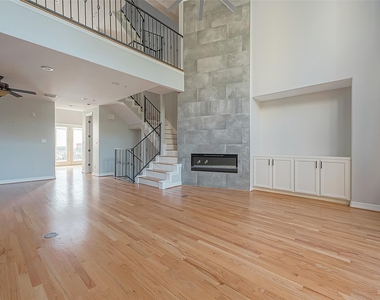 2721 Austin Street - Photo Thumbnail 14