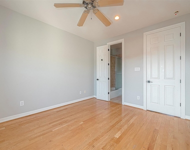 2721 Austin Street - Photo Thumbnail 35