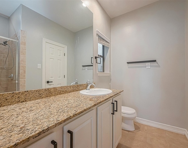 2721 Austin Street - Photo Thumbnail 6