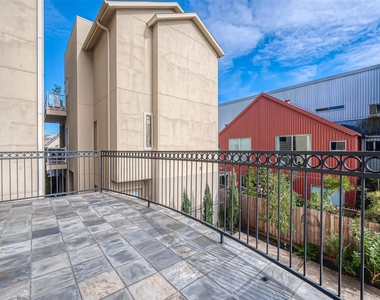 2721 Austin Street - Photo Thumbnail 47