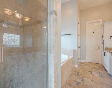 2721 Austin Street - Photo Thumbnail 44