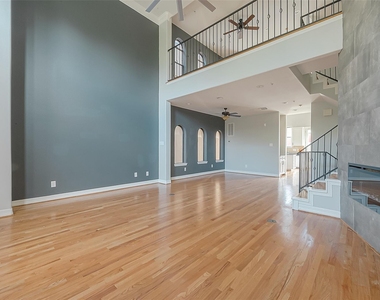 2721 Austin Street - Photo Thumbnail 15