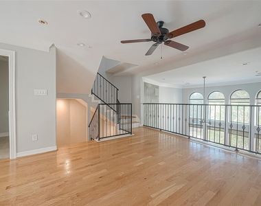 2721 Austin Street - Photo Thumbnail 30