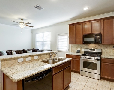 24518 Haywards Crossing Ln - Photo Thumbnail 2