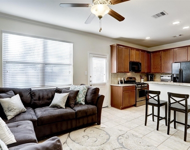 24518 Haywards Crossing Ln - Photo Thumbnail 4