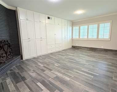 3310 N Braeswood Boulevard - Photo Thumbnail 4