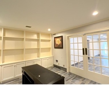 3310 N Braeswood Boulevard - Photo Thumbnail 10