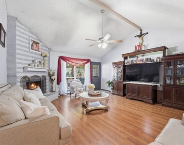6203 Sunnygate Drive - Photo Thumbnail 19