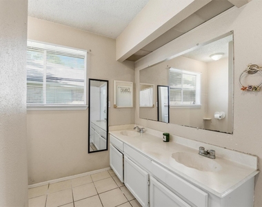 6203 Sunnygate Drive - Photo Thumbnail 21