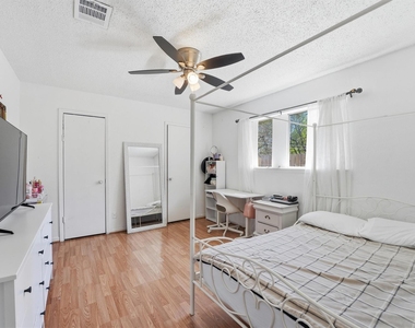 6203 Sunnygate Drive - Photo Thumbnail 16