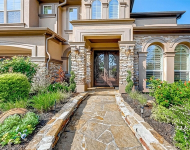 19823 Parkwater Circle - Photo Thumbnail 4