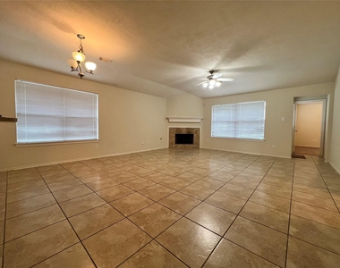 21810 Dimmett Way - Photo Thumbnail 5