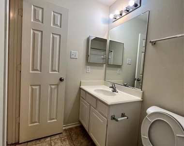 21810 Dimmett Way - Photo Thumbnail 17