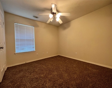 21810 Dimmett Way - Photo Thumbnail 15