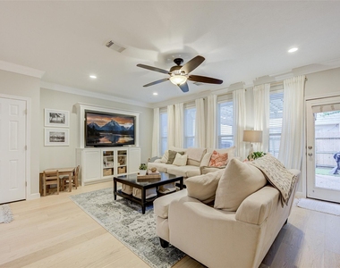 5231 Inker Street - Photo Thumbnail 8