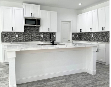 7710 Darnay Drive - Photo Thumbnail 13
