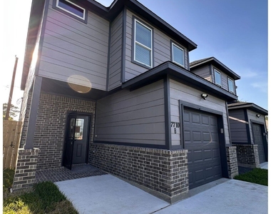 7710 Darnay Drive - Photo Thumbnail 2