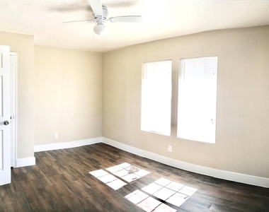 1704 Sam Wilson Street - Photo Thumbnail 5