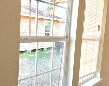 1704 Sam Wilson Street - Photo Thumbnail 8